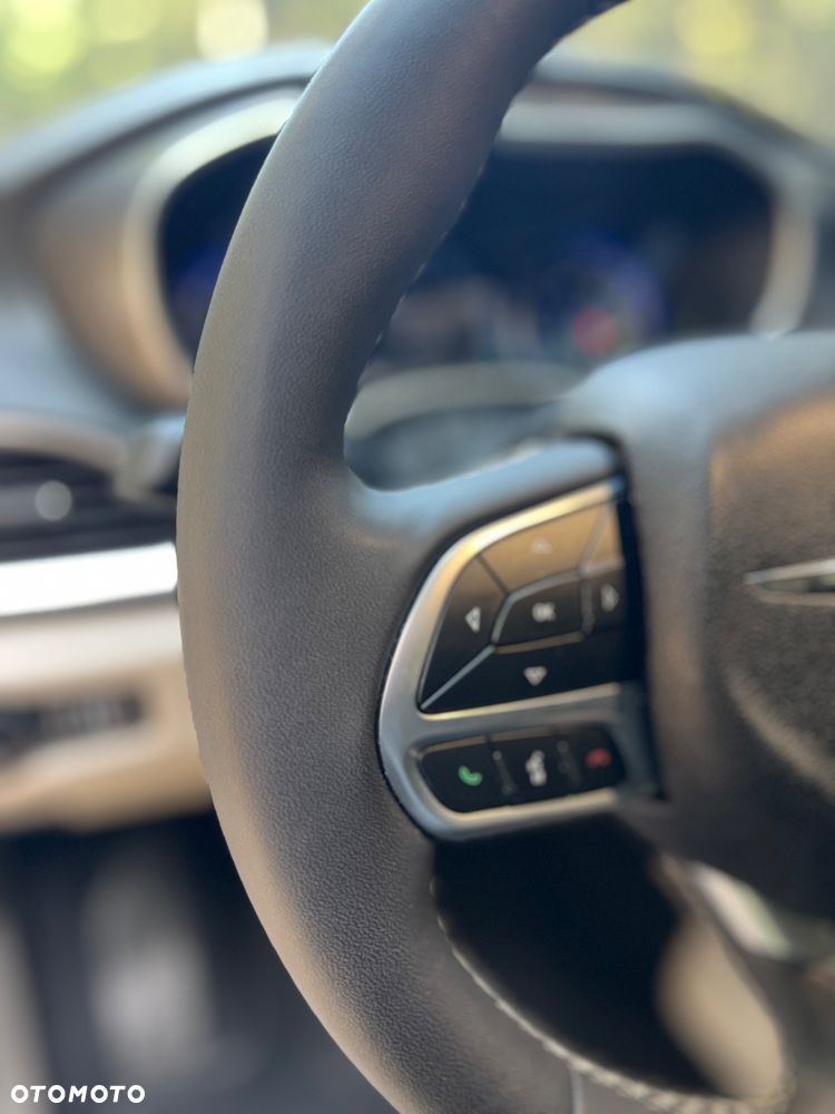 Chrysler Pacifica - 21