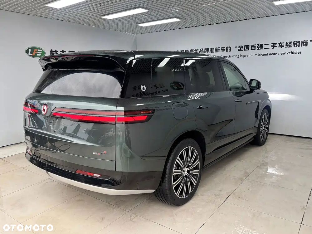 Denza N9 - 4