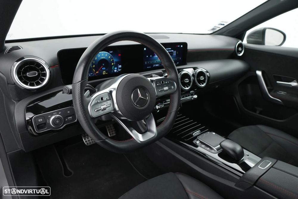 Mercedes-Benz A 250 e AMG Line - 26