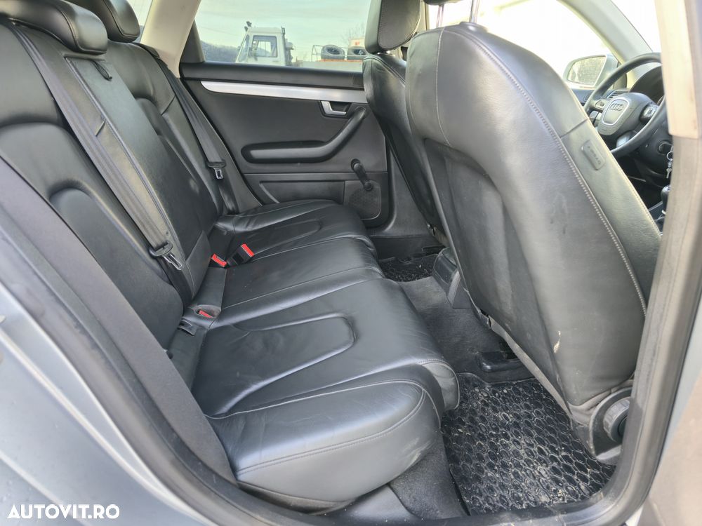 Audi A4 Avant 2.0 TDI DPF - 10