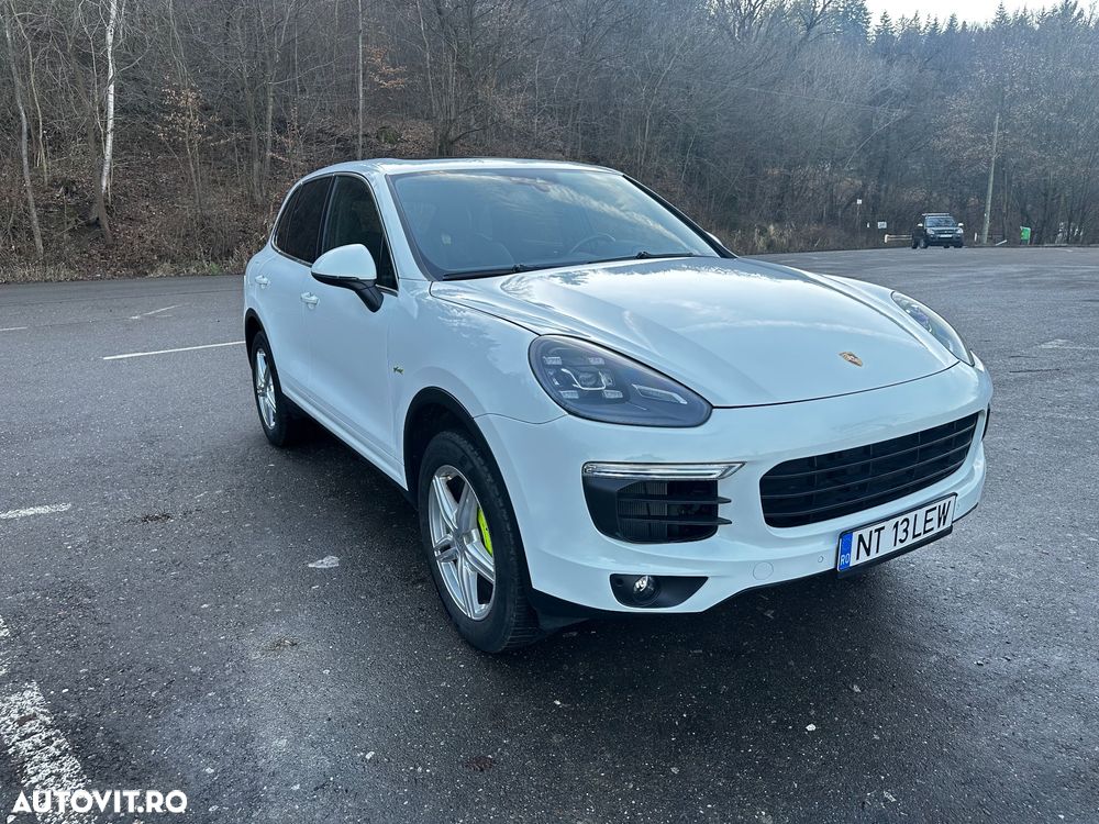 Porsche Cayenne S E-Hybrid Platinum Edition - 18