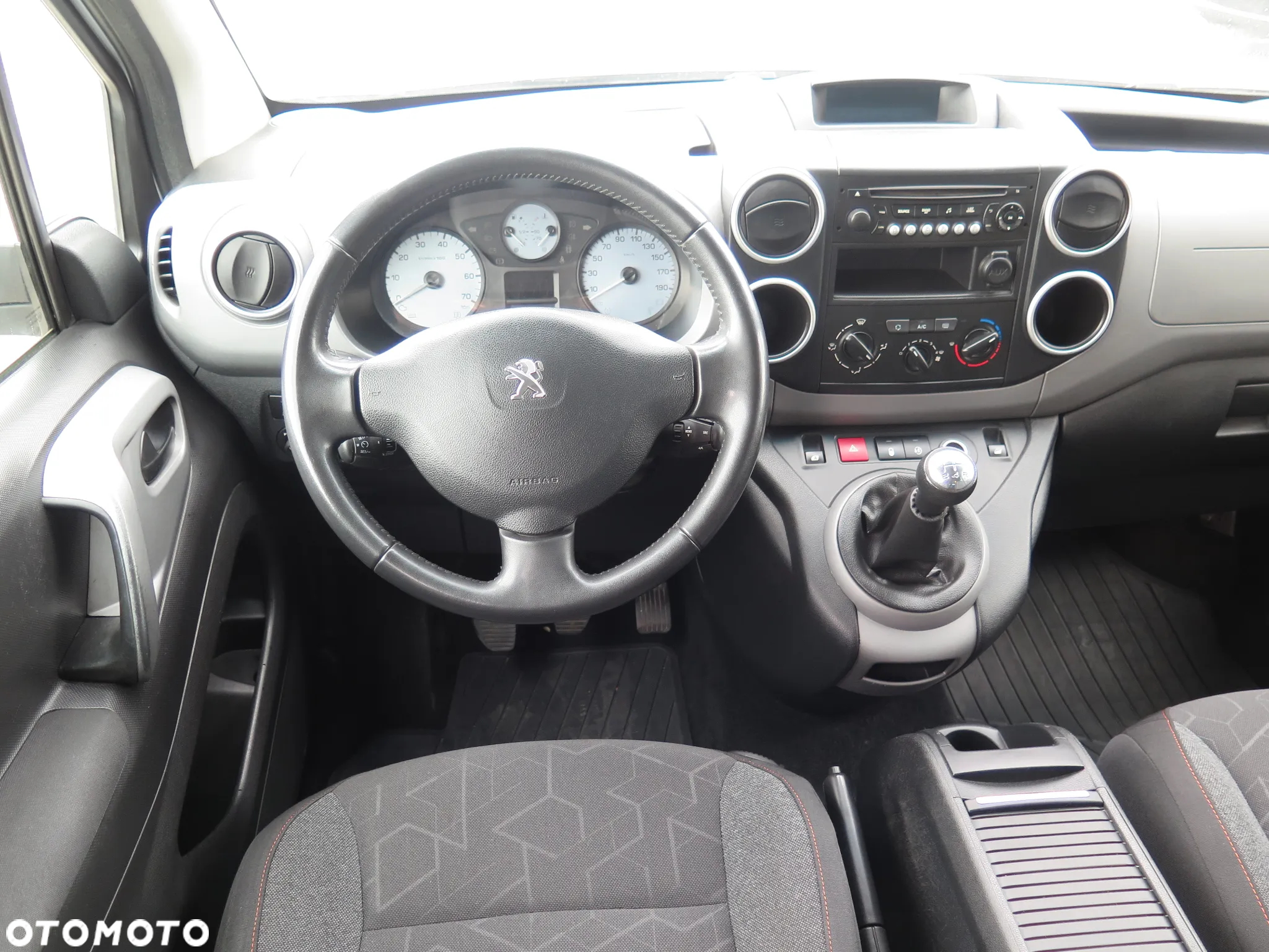Peugeot Partner 1.6 BlueHDi Active - 13