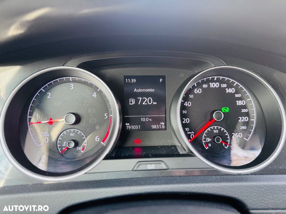 Volkswagen Golf 1.6 TDI DSG Comfortline - 11