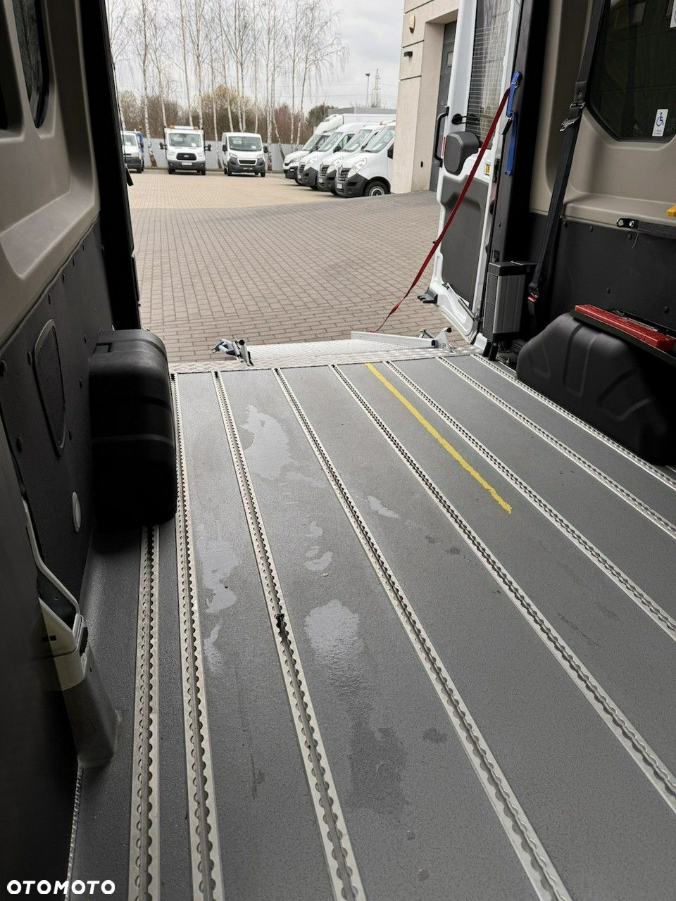 Ford Transit - 13