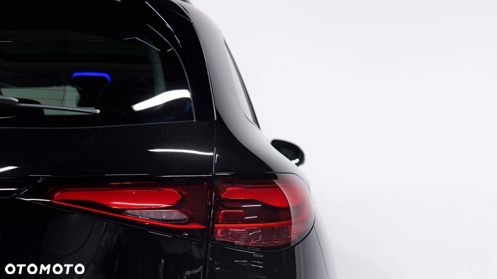 Mercedes-Benz GLC - 7