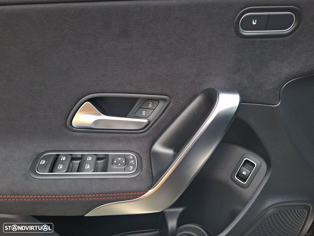 Mercedes-Benz A 250 e - 18