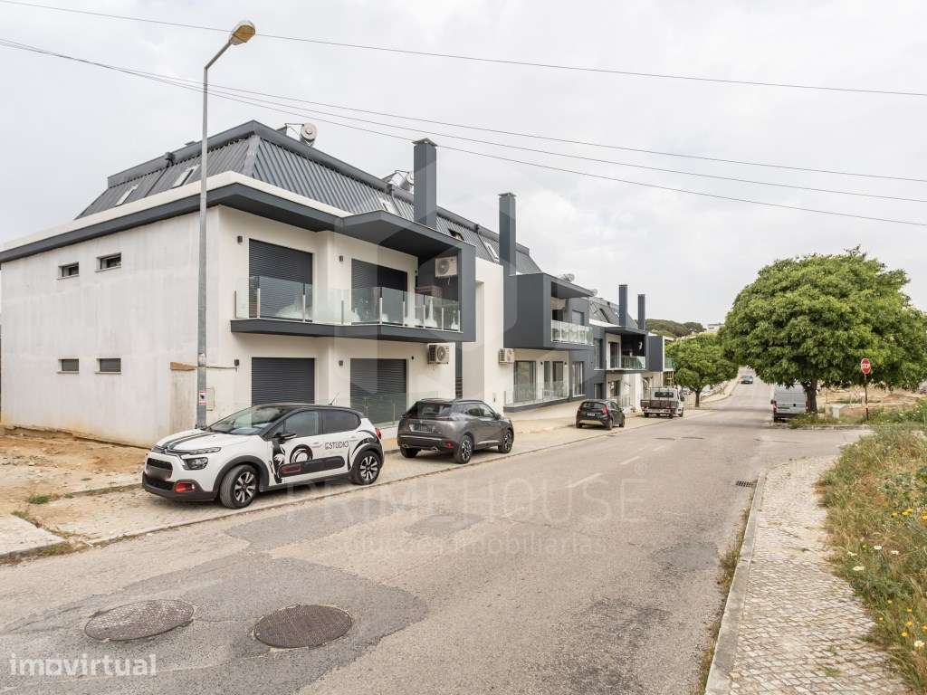 Apartamento T2 - Pronto Habitar - Quinta de Santa Teresa - Charneca... - Grande imagem: 4/33