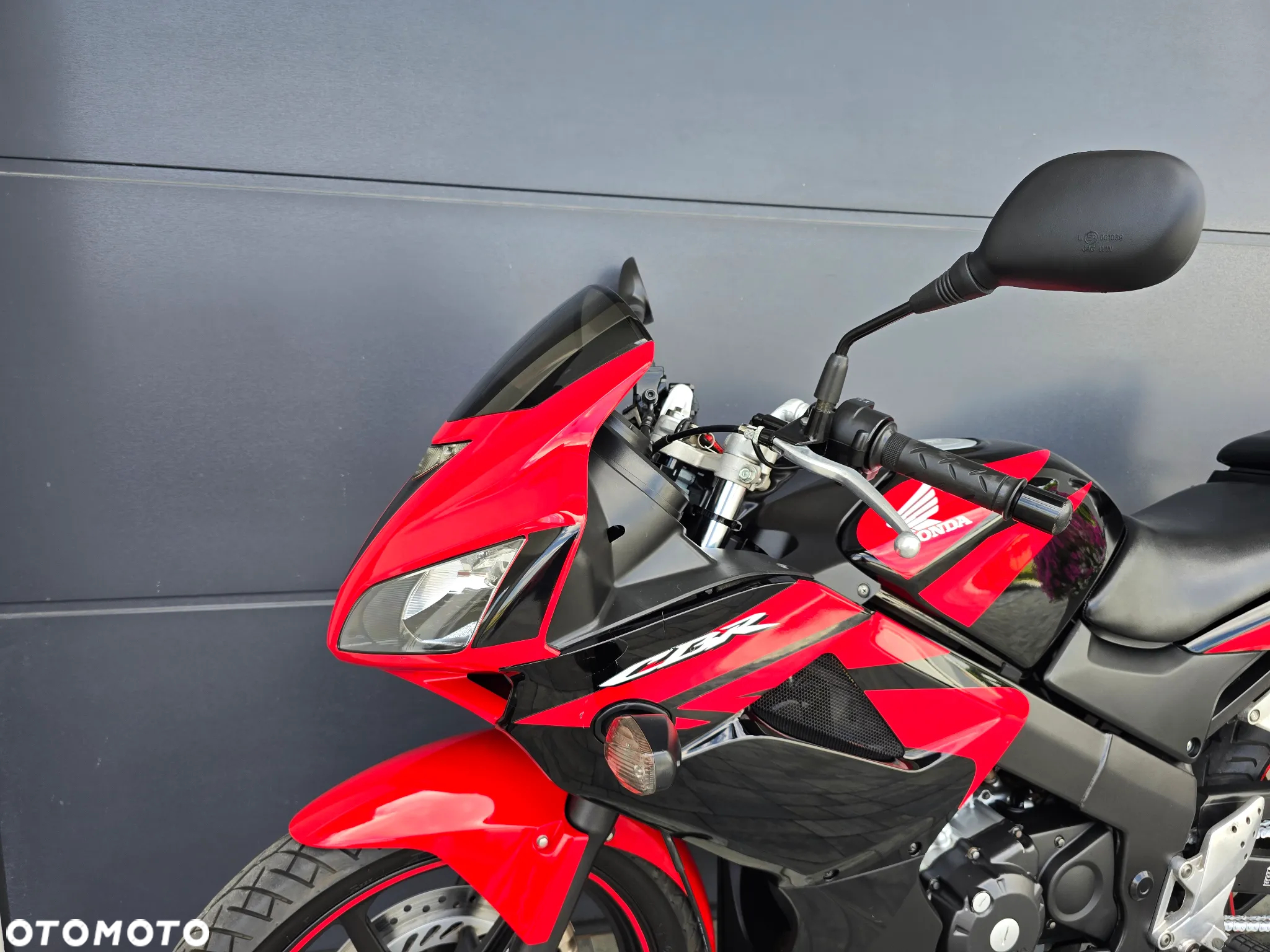 Honda CBR - 9