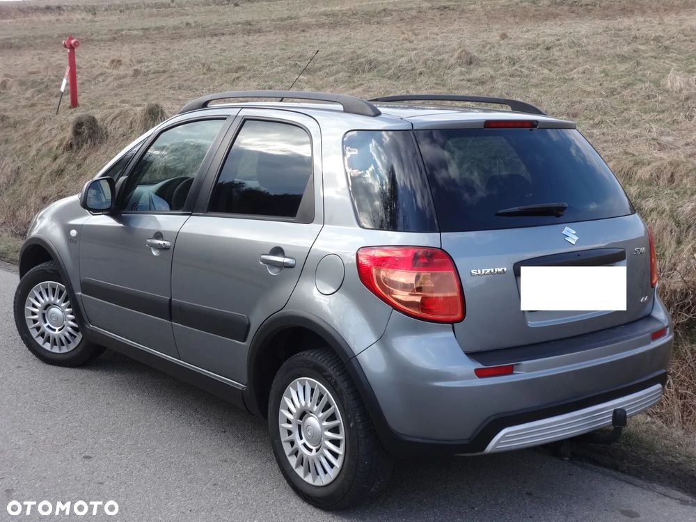 Suzuki SX4 1.6 VVT 4x4 Comfort - 4