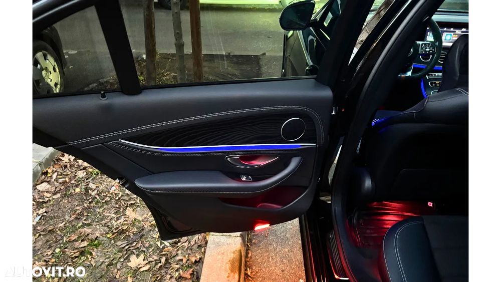 Mercedes-Benz E - 14