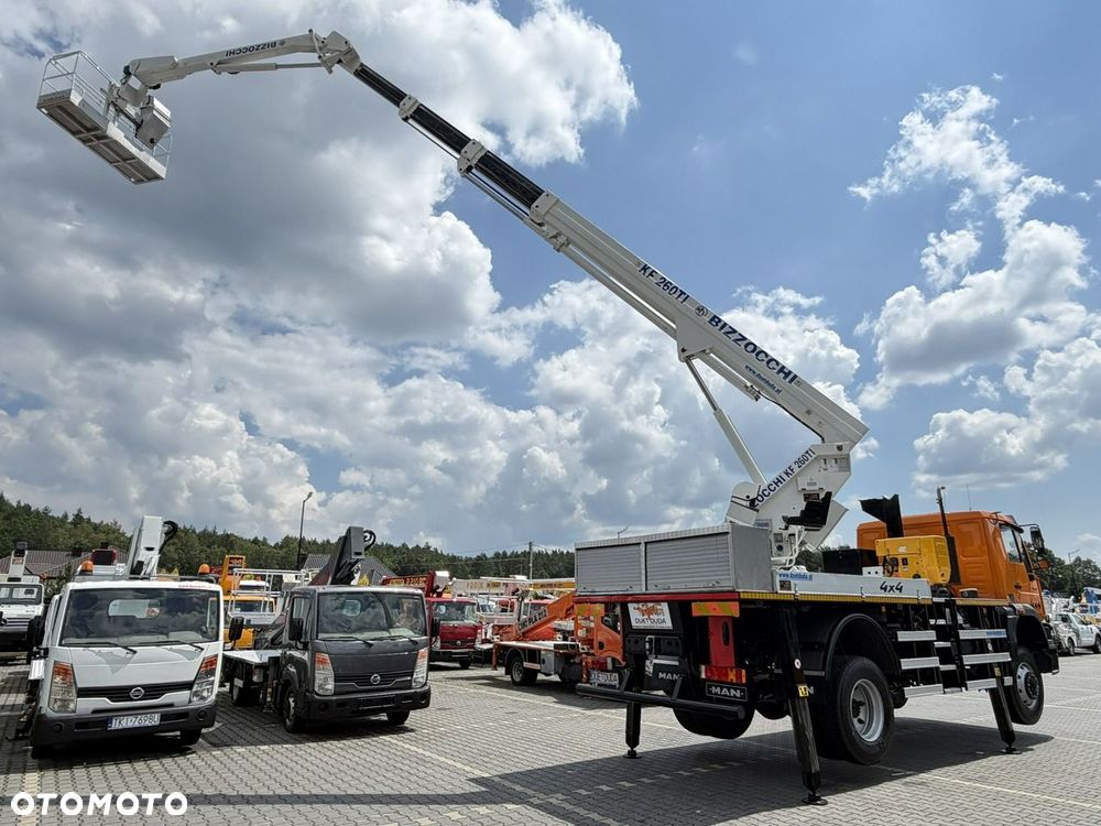 MAN LE 14.220B 4x4 Zwyżka Bizzocchi KF 260 Podnośnik Koszowy - 26