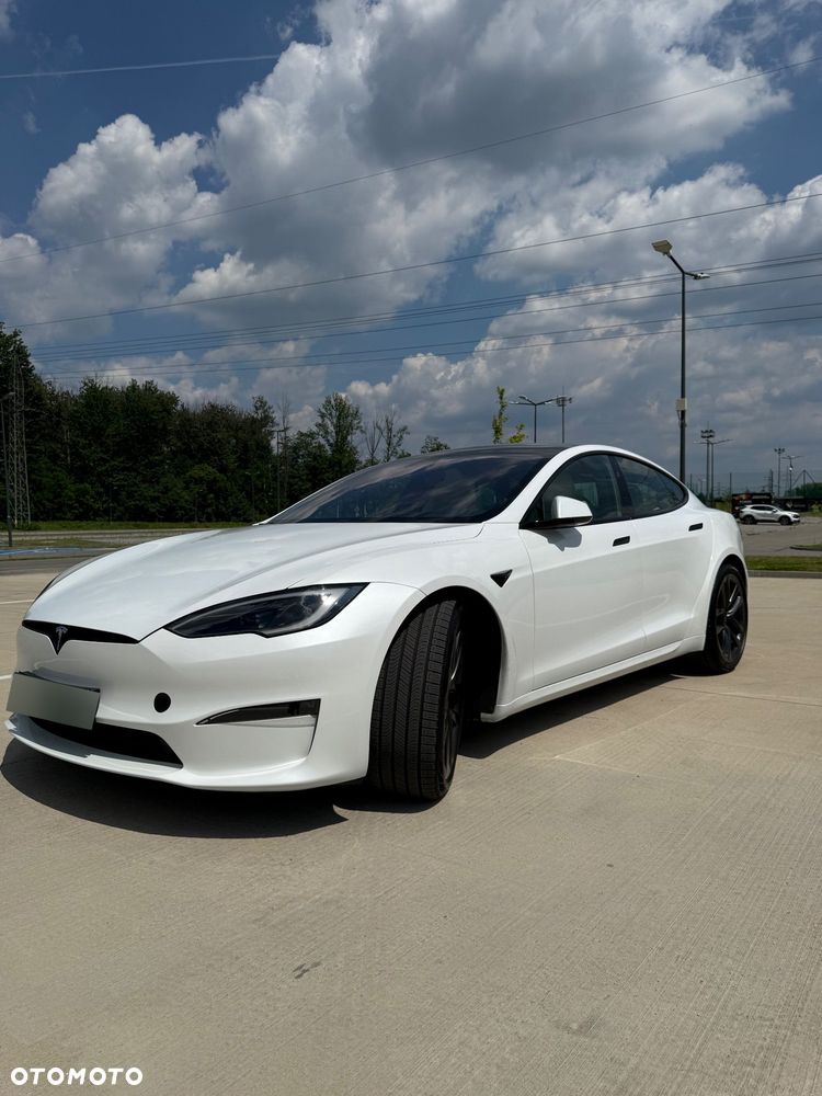 Tesla Model S - 14