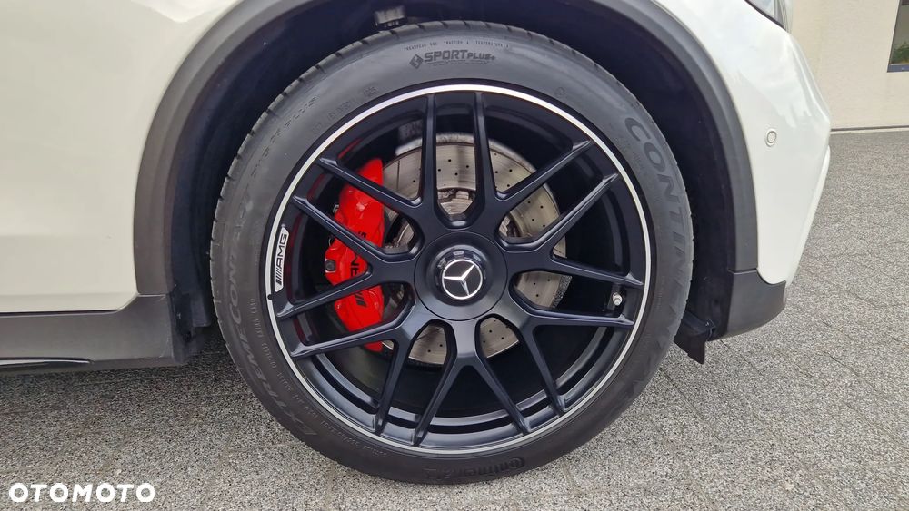 Mercedes-Benz GLC AMG 63 S 4Matic+ AMG Speedshift MCT 9G - 36