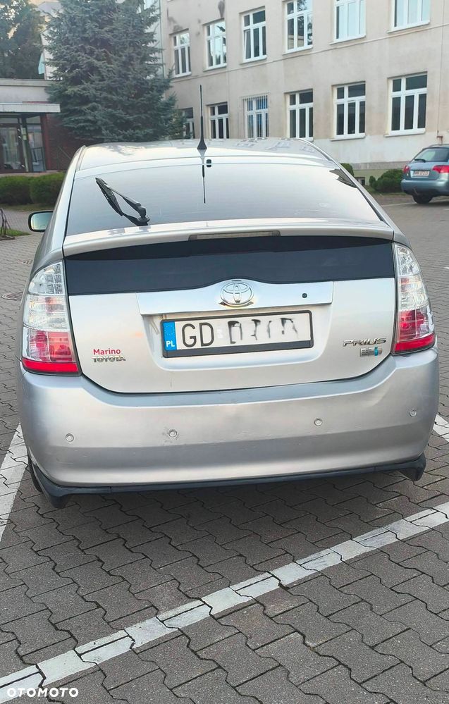 Toyota Prius - 3