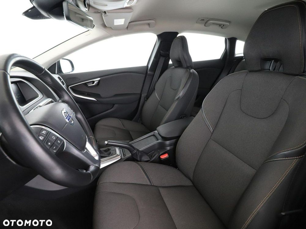 Volvo V40 Cross Country D3 Geartronic Linje You - 14