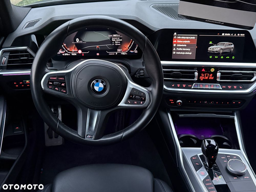 BMW Seria 3 318d M Sport Shadow - 35