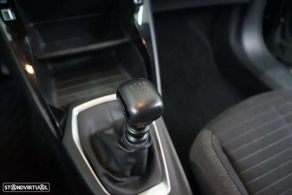 Peugeot 2008 1.2 PureTech Allure - 29