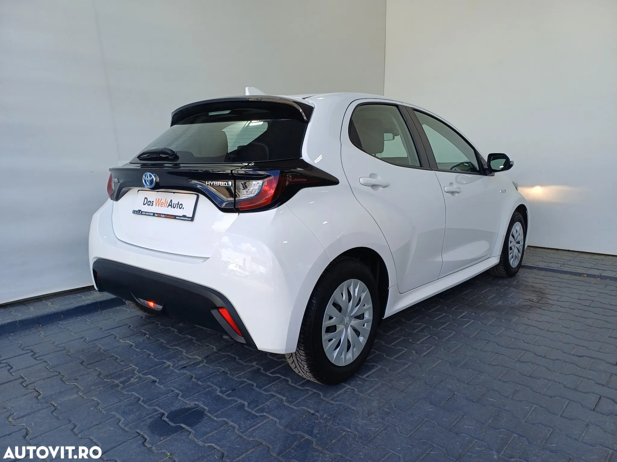 Toyota Yaris 1.5 VVT-i HSD Active - 26