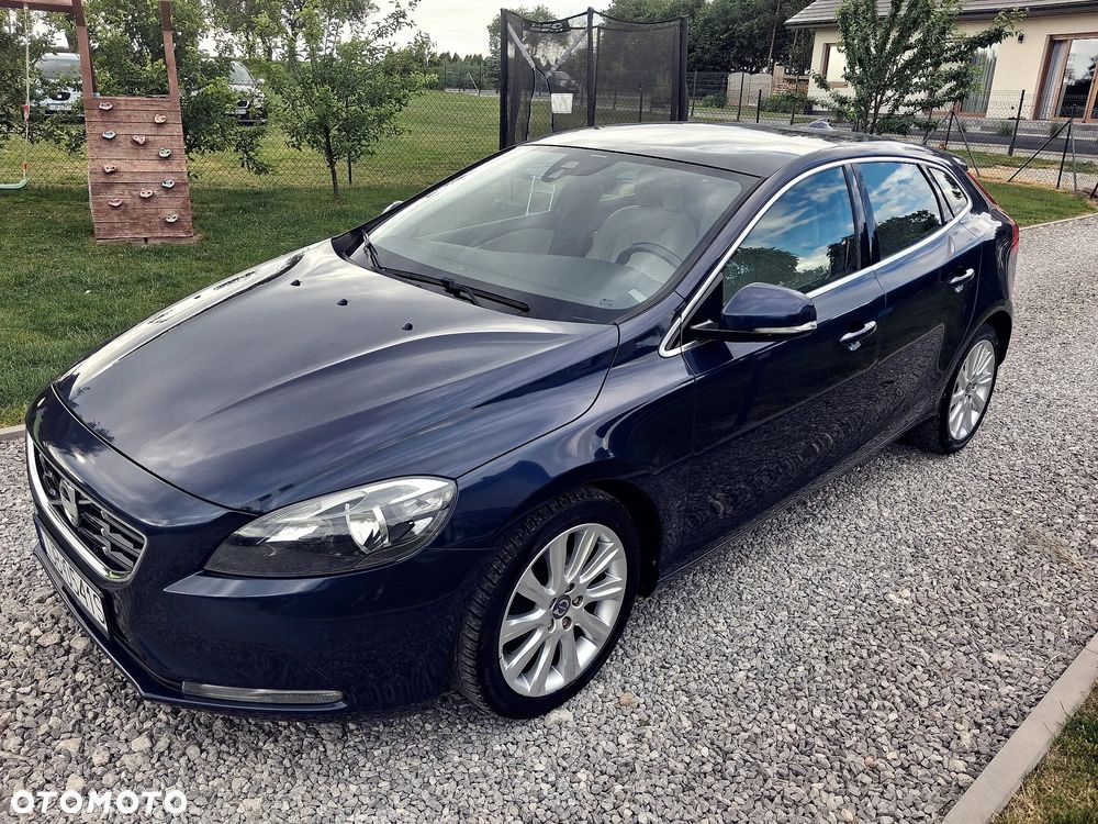 Volvo V40 D2 Momentum - 13