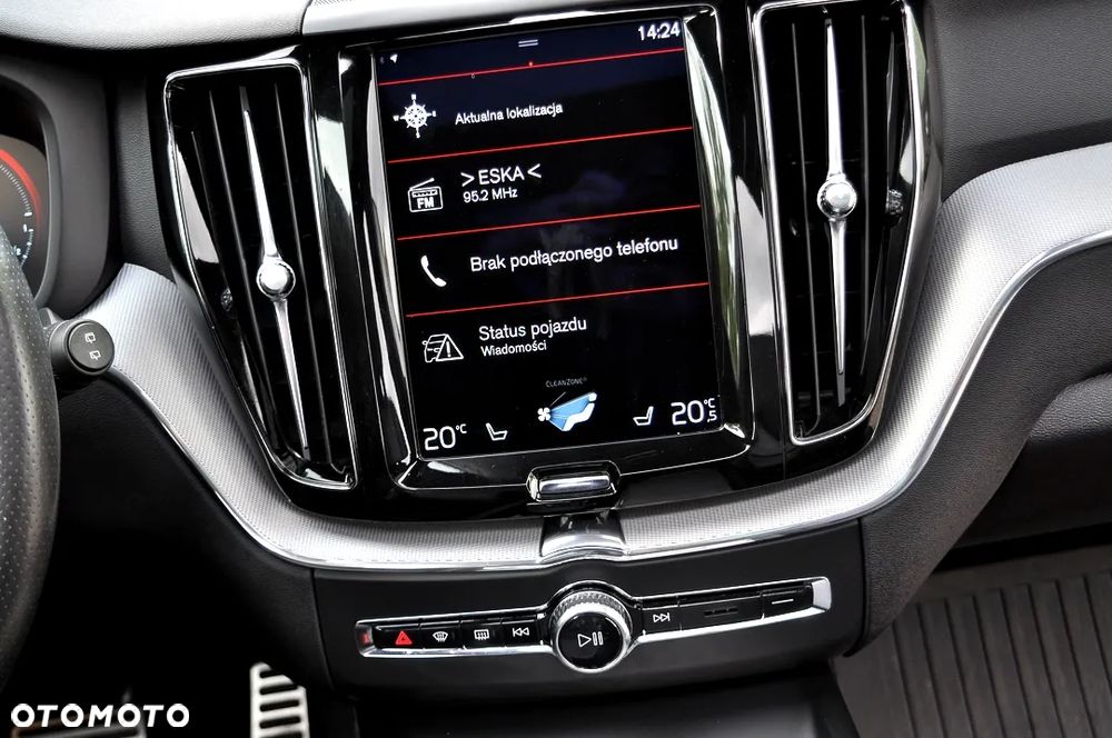 Volvo XC 60 T8 Twin Engine AWD Geartronic RDesign - 27
