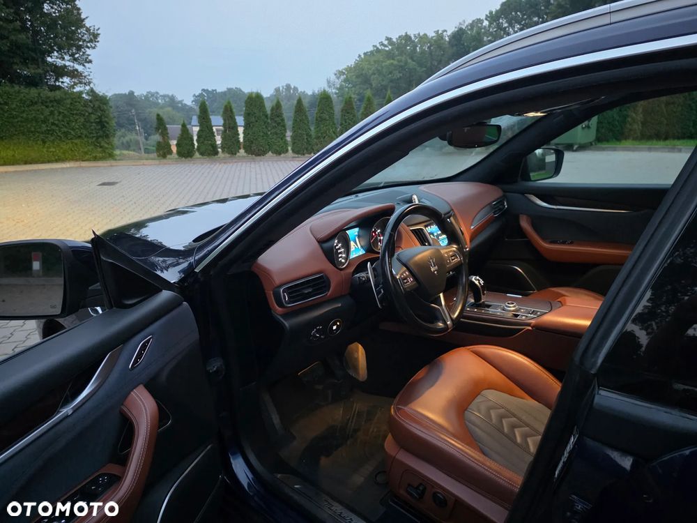 Maserati Levante S Q4 GranLusso - 22