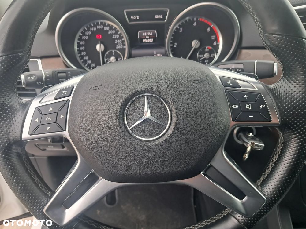 Mercedes-Benz ML - 18