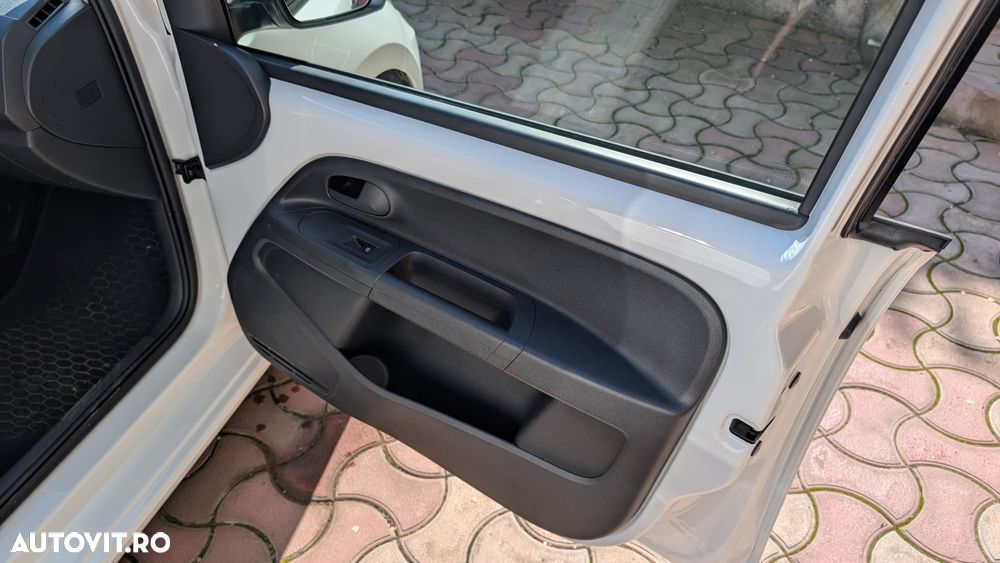 Volkswagen up! 1.0 BMT TSI High - 17
