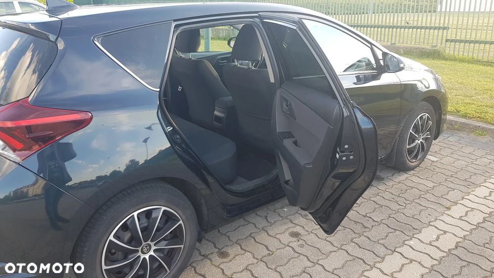 Toyota Auris 1.6 Premium - 10