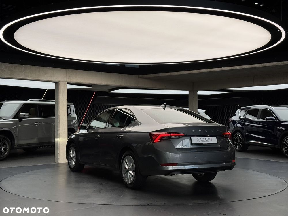 Skoda Octavia 2.0 TDI Ambition DSG - 4