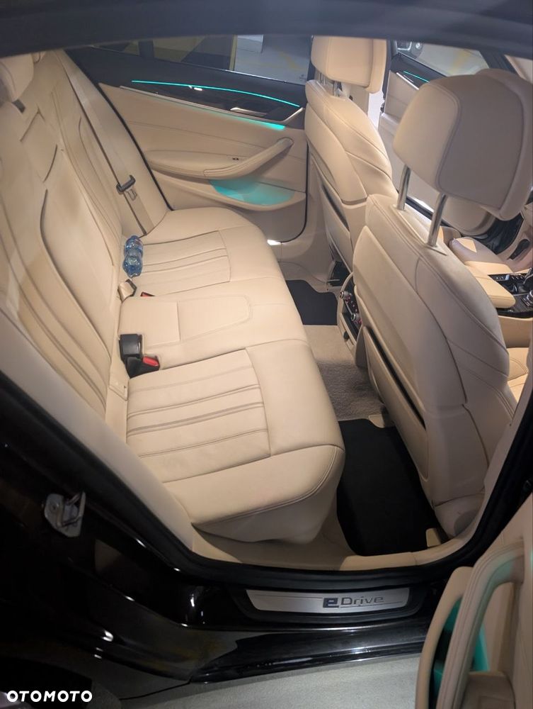 BMW Seria 5 530e iPerformance Luxury Line - 6
