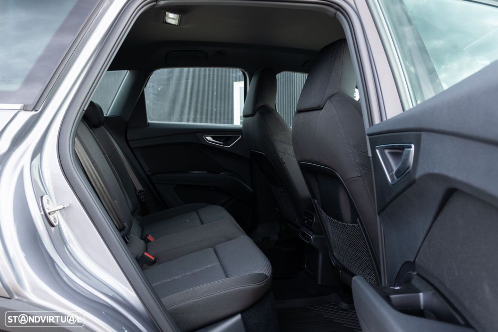 Audi Q4 e-tron 45 quattro - 17