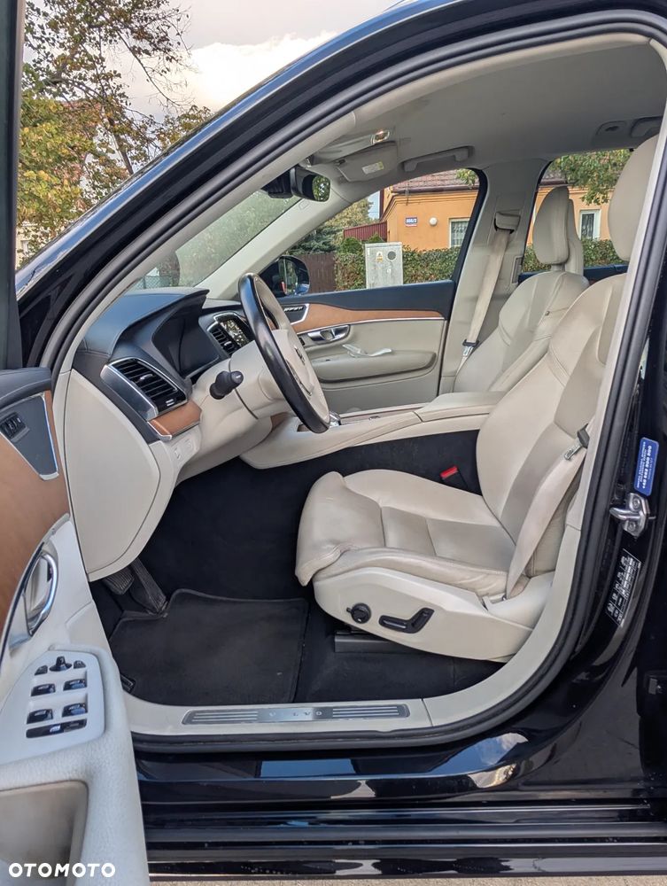 Volvo XC 90 - 10