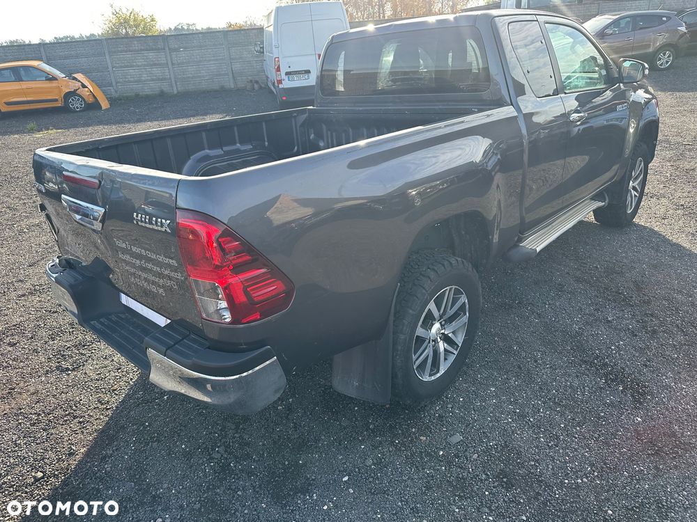 Toyota Hilux 4x4 Double Cab Duty Comfort - 28