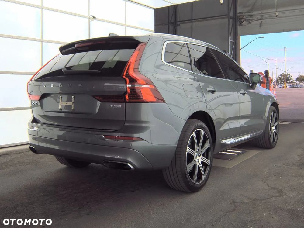 Volvo XC 60 T5 AWD Inscription - 3