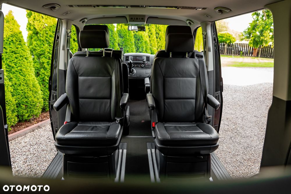 Volkswagen Multivan - 24