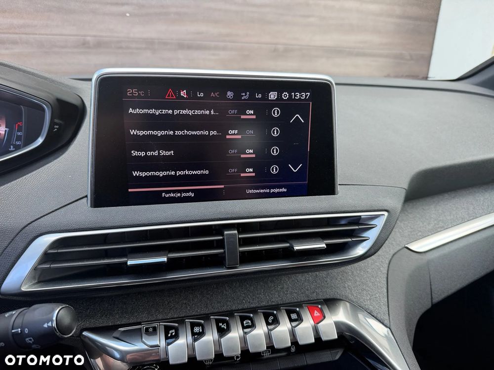 Peugeot 3008 - 16