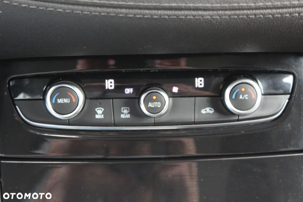 Opel Grandland X 1.2 Start/Stop Ultimate - 24