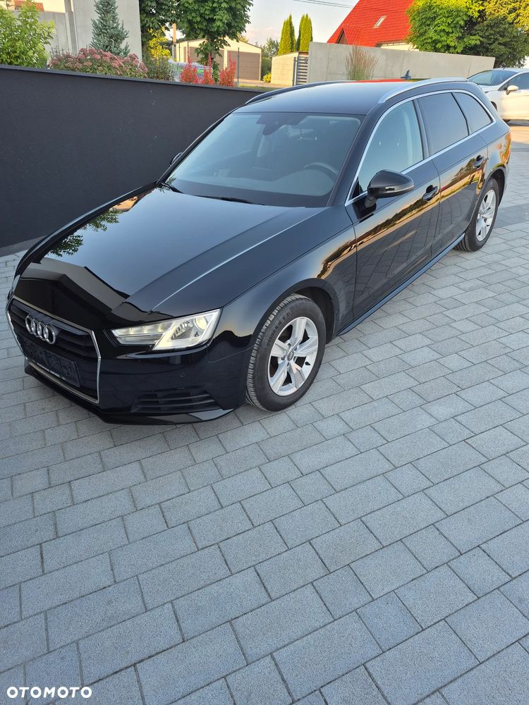 Audi A4 Avant - 1