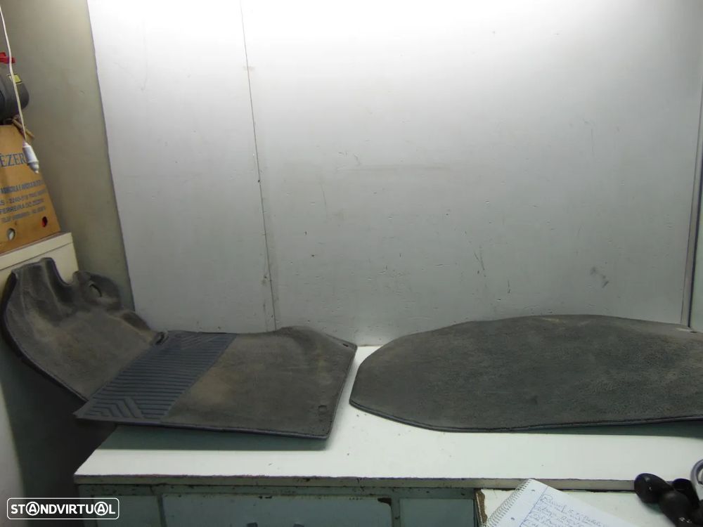 Mercedes W124 tapetes frente originais - 1