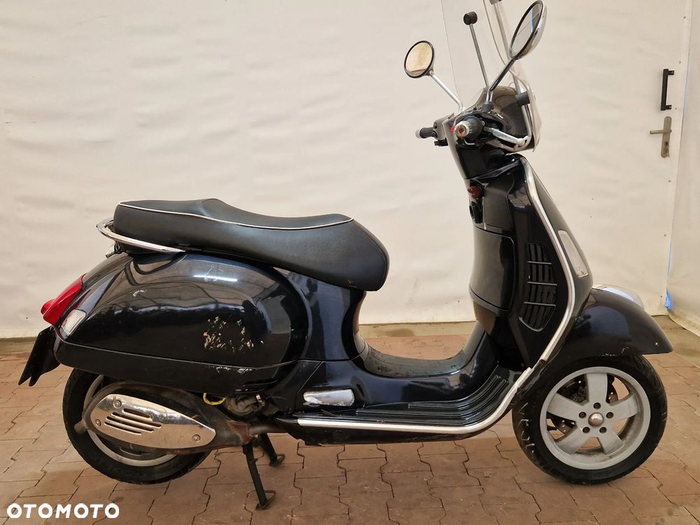Piaggio Vespa - 3