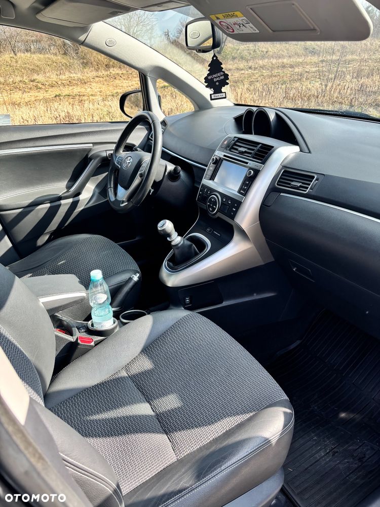 Toyota Verso 1.8 Prestige 7os - 8