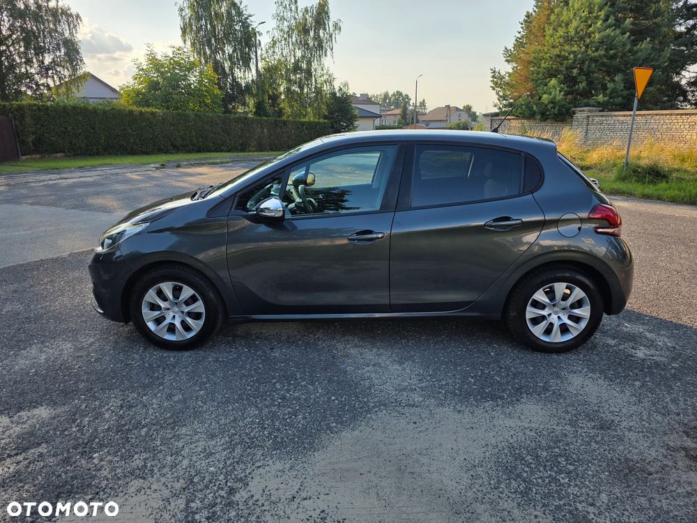 Peugeot 208 PureTech 82 Urban Move - 22