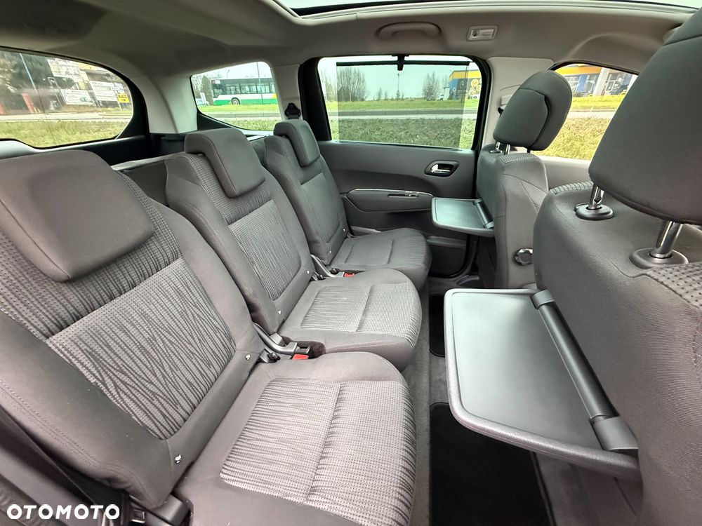 Peugeot 5008 HDI FAP 115 Access - 19