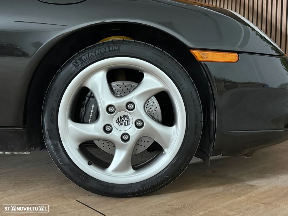 Porsche 911 (996) - 33