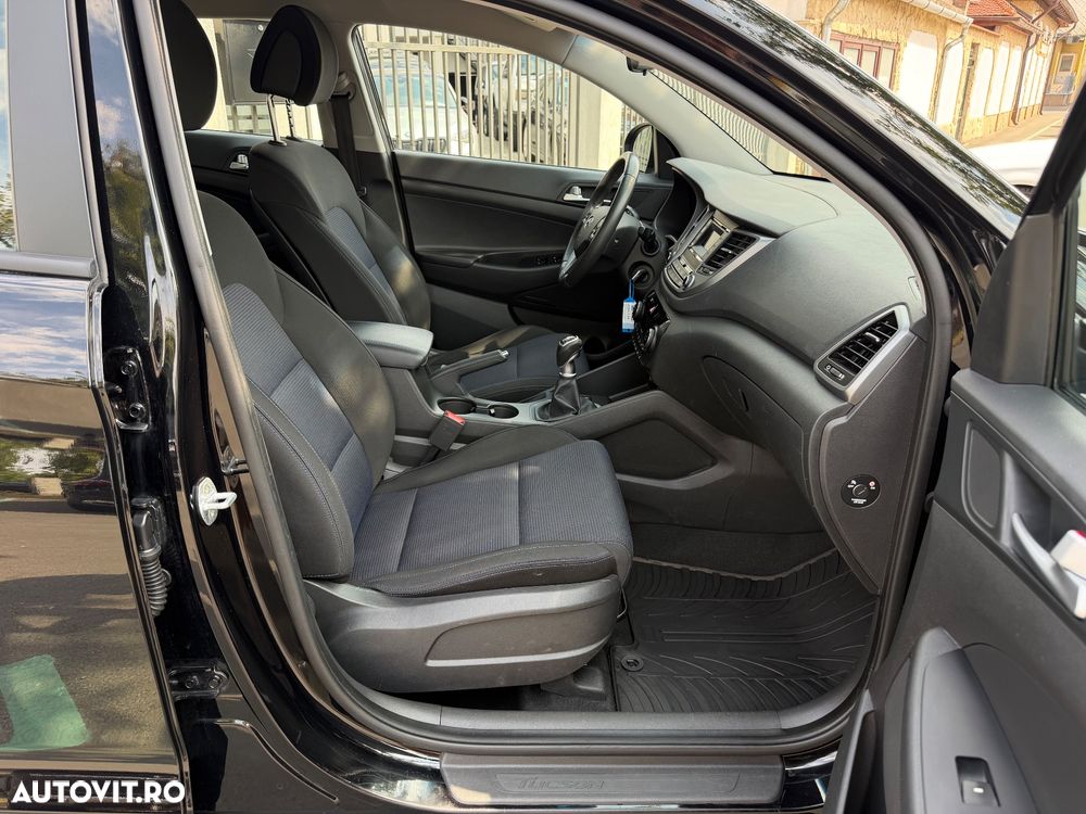 Hyundai Tucson blue 1.7 CRDi 2WD Trend - 14