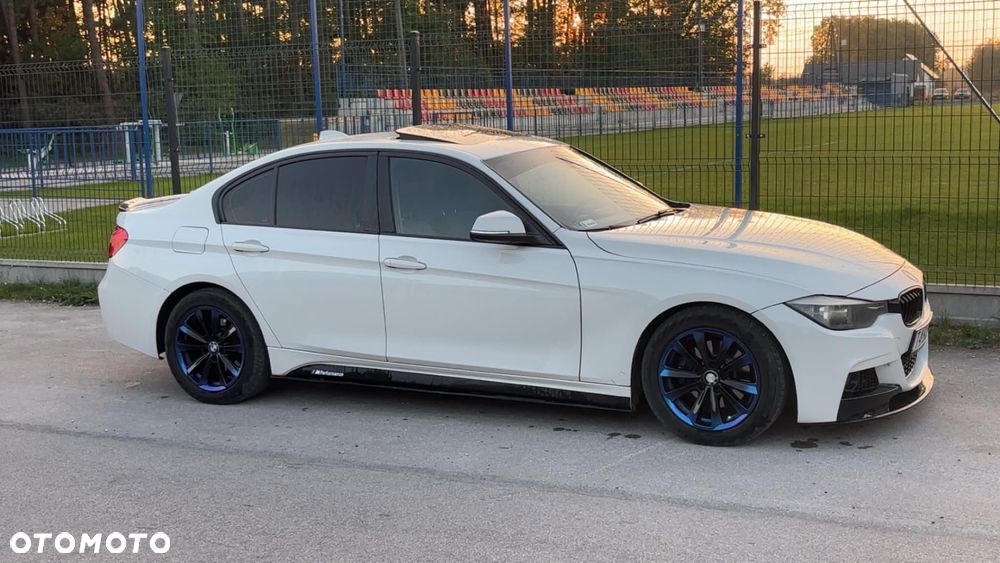 BMW Seria 3 320i - 2
