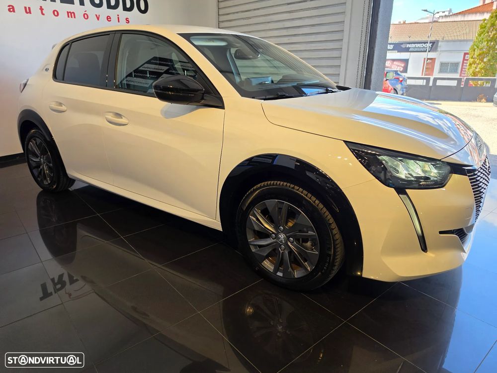 Peugeot e-208 Allure - 2