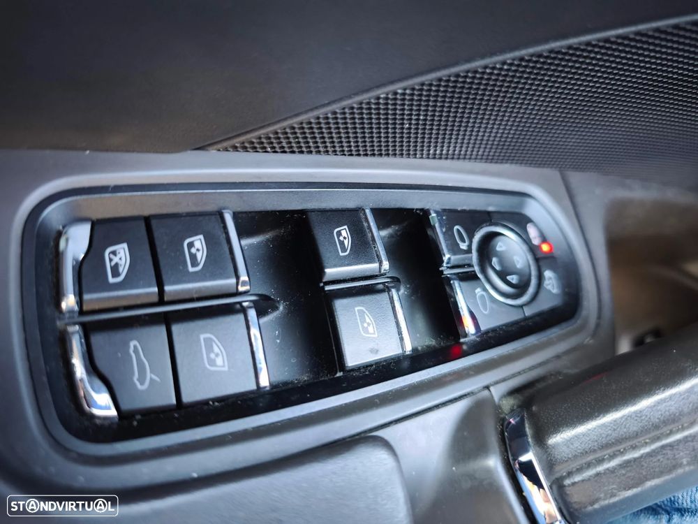 Porsche Cayenne S - 15