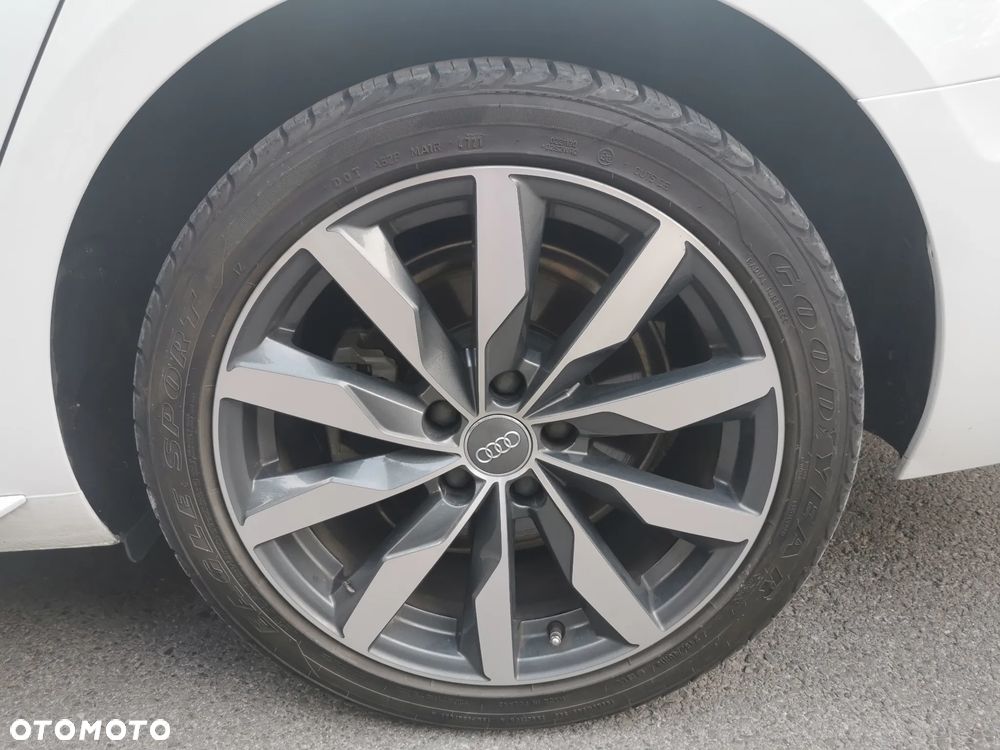Audi A4 Limousine 40 TFSI S tronic S line - 22