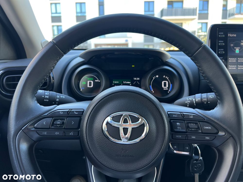 Toyota Yaris - 12